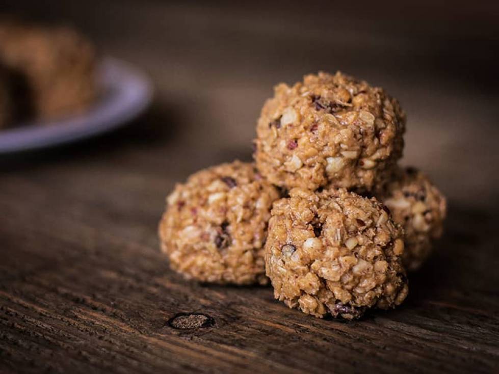 PEANUT POWER ENERGY BITES Whole Earth